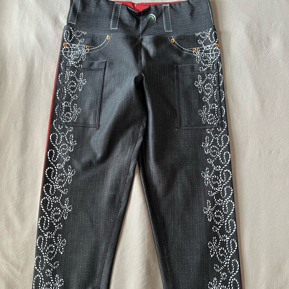INKnBURN Amigo Capris